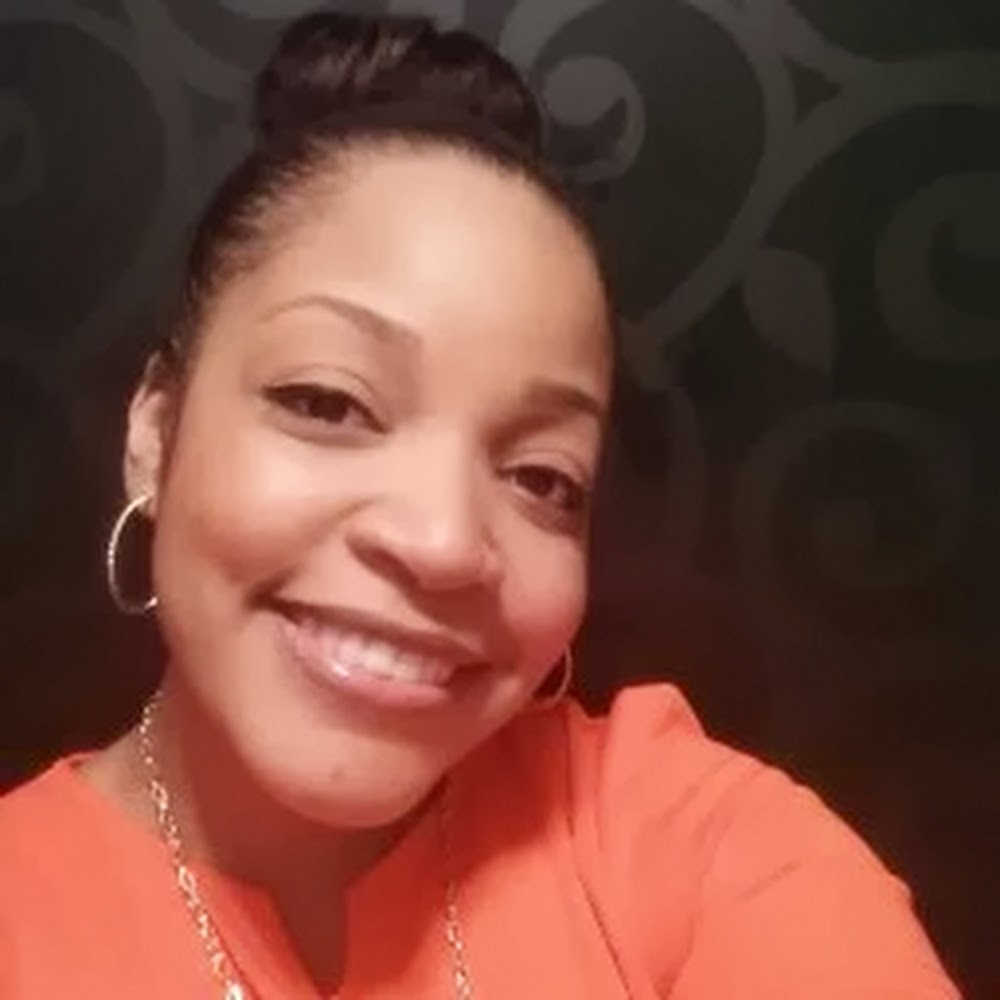 Meet your Posher, Teana